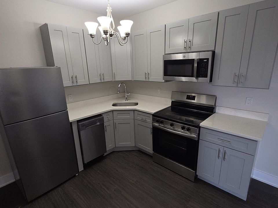1st image of 201 Tonnelle Ave #C2