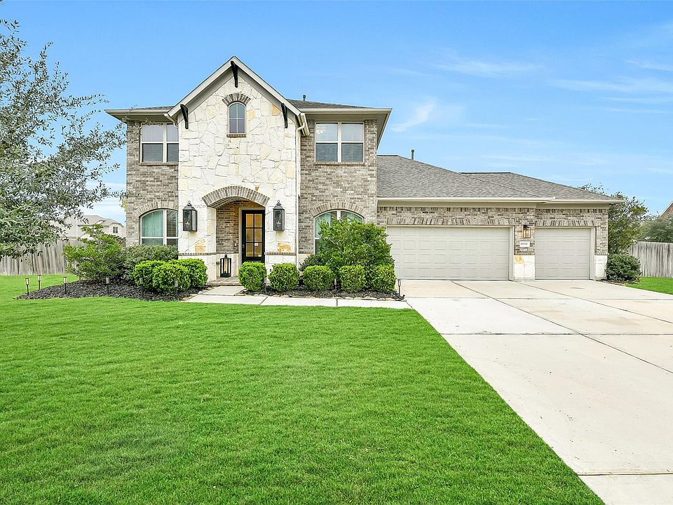 1st image of 11114 Thinleaf Alder Way
