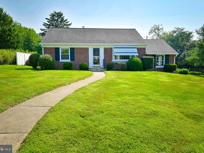 1865 Amity Dr, Lancaster, PA, 17601
