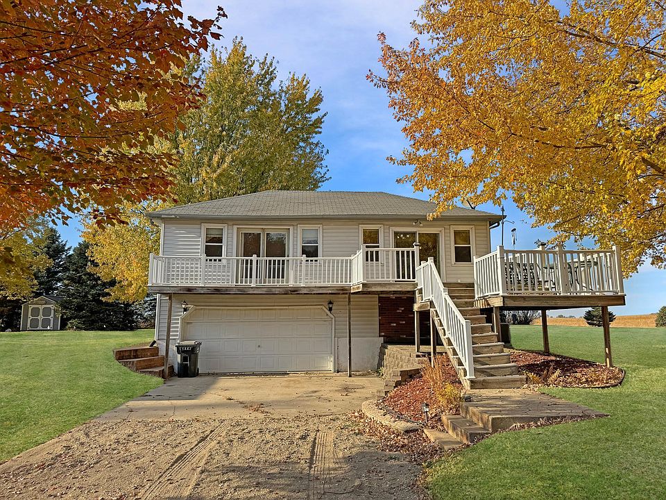 1st image of 85 Lakeview Dr