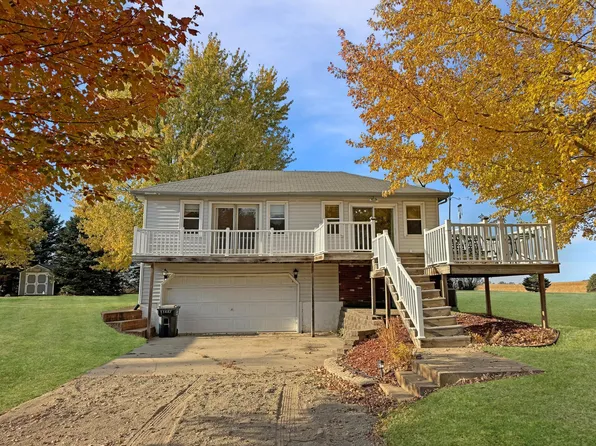 85 Lakeview Dr, Slayton, MN 56172