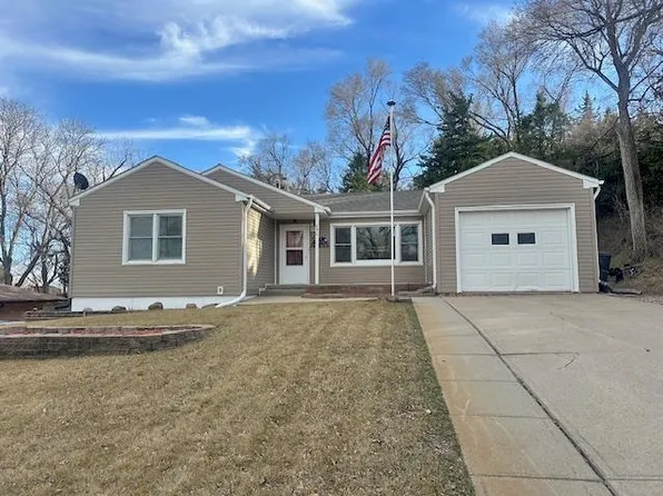 850 S K St, Broken Bow, NE 68822