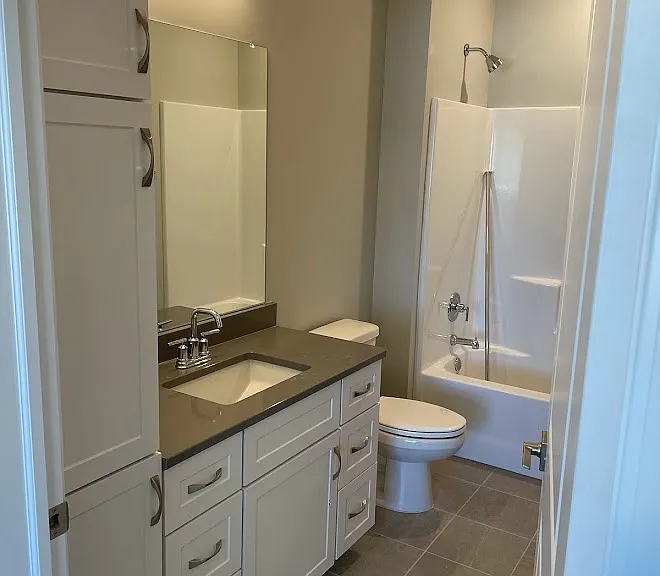 The Creek Apartments — Photo 90