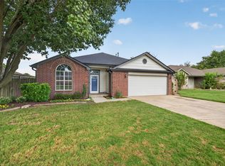 11912 S Gum Ave, Jenks, OK 74037