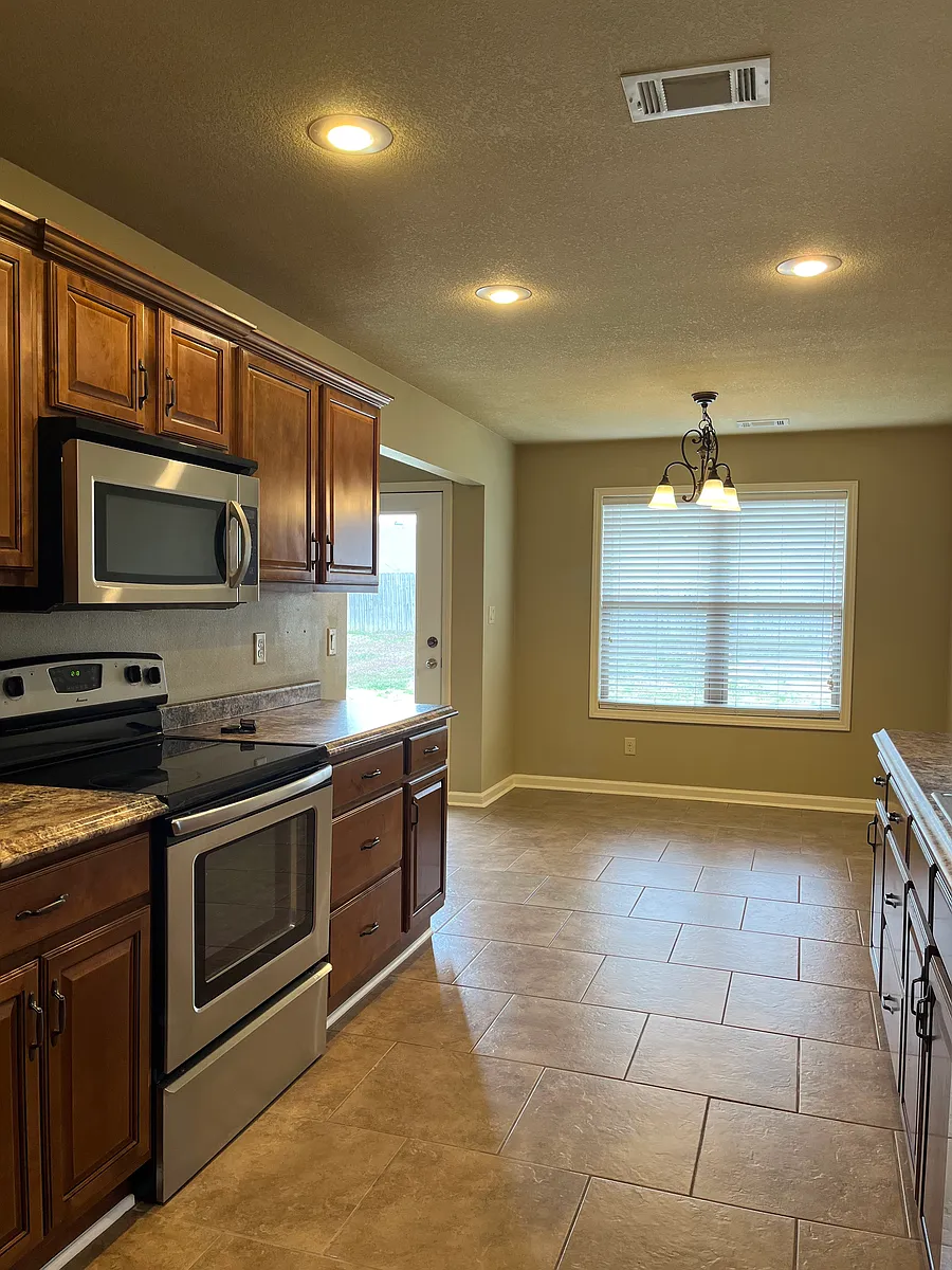 Building Photo - 346 Wildwood Point