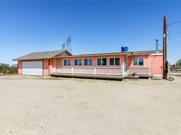 11781 Riggins Rd, Phelan, CA 92371