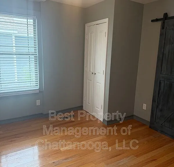404 Somerville Ave — Photo 9