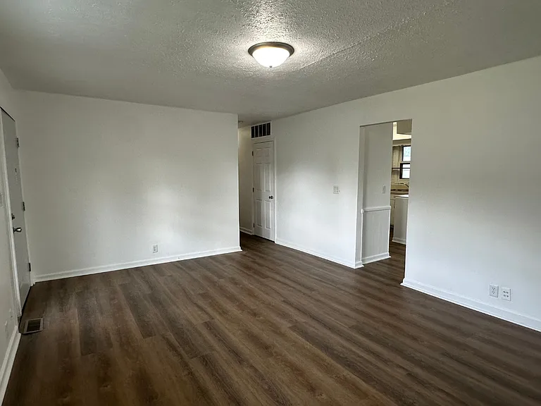 5663 E Karlsway Dr — Photo 9