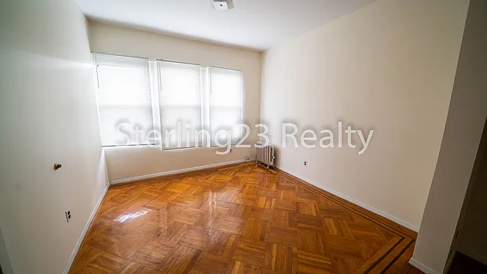 Rented by Sterling Realty Solution Inc | media 27