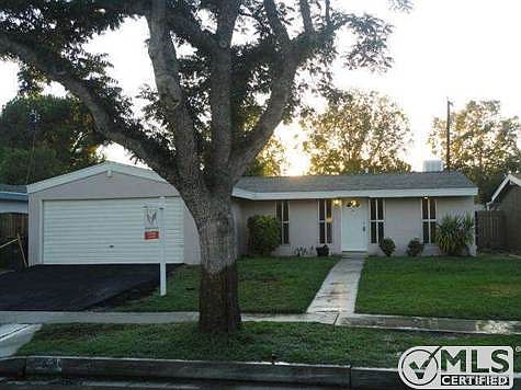 1st image of 27531 Deeptree Ave