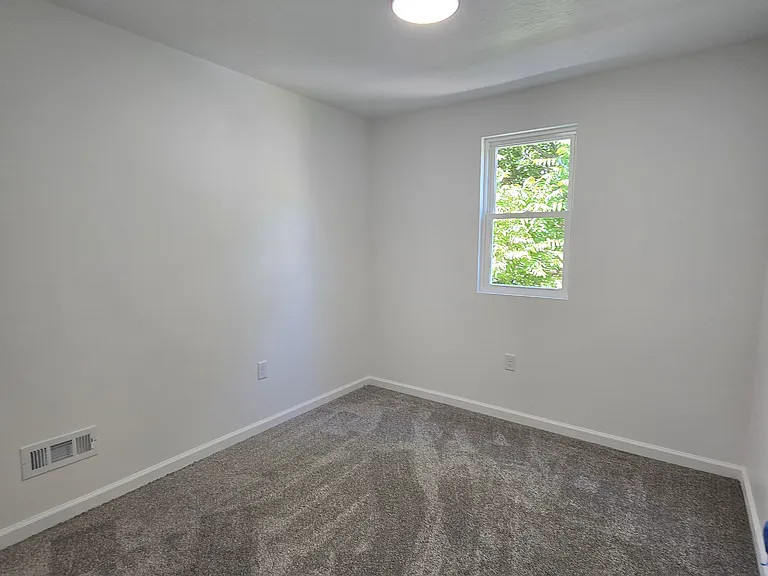 514 Lincoln Way E #3 — Photo 9