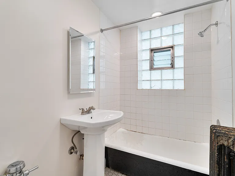 1440 W Howard St #3 — Photo 11