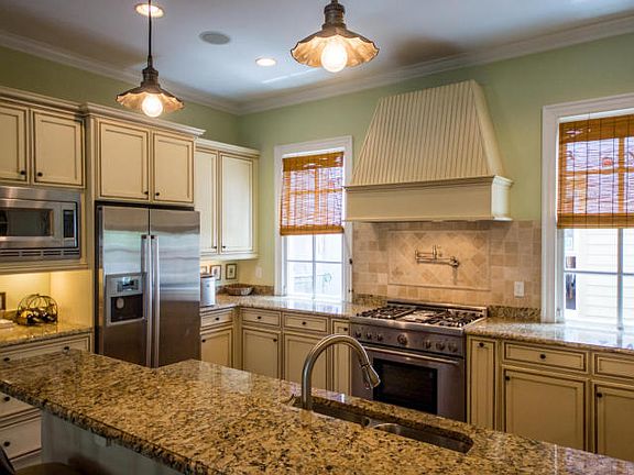 5th image of 1431 Penshell Pl