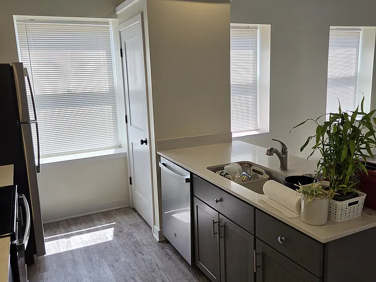 301 S Allen St #3D — Photo 6