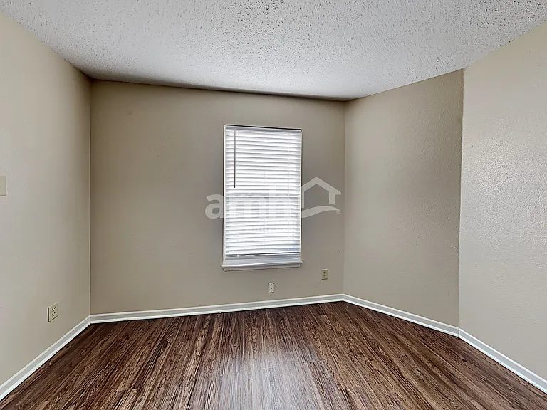8629 Blooming Grove Dr — Photo 21