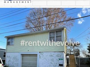 758 1/2 S Beeson Dr, Winchester, IN 47394