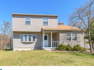 79 Deer Park Cir, Blackwood, NJ 08012