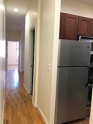 Rented by EXR | media 20