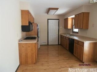 10184 Nightingale St NW, Coon Rapids, MN 55433