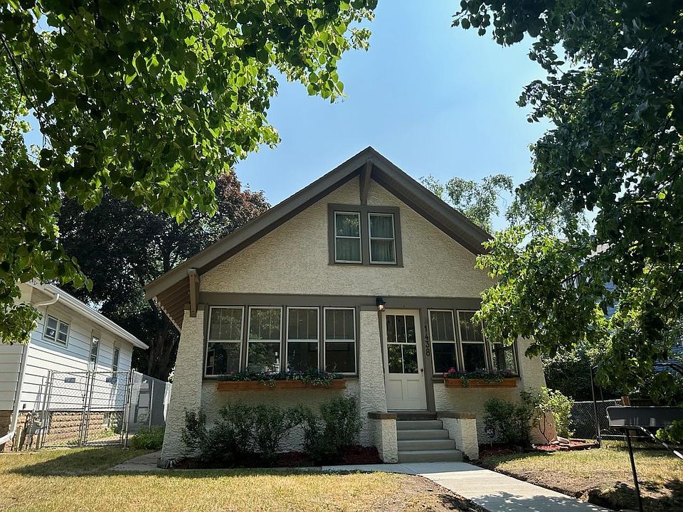 1st image of 1438 Breda Ave