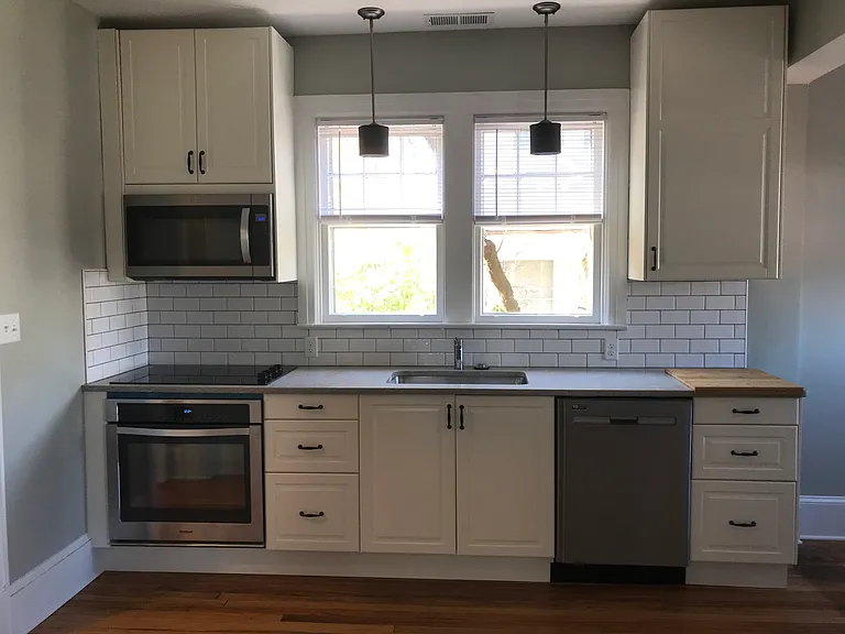 6 W Cecil St — Photo 10