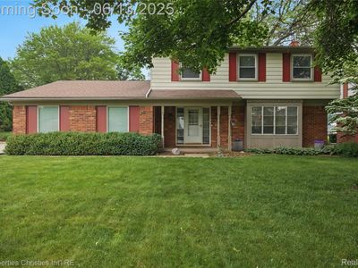 6821 Tamerlane Dr, West Bloomfield, MI, 48322