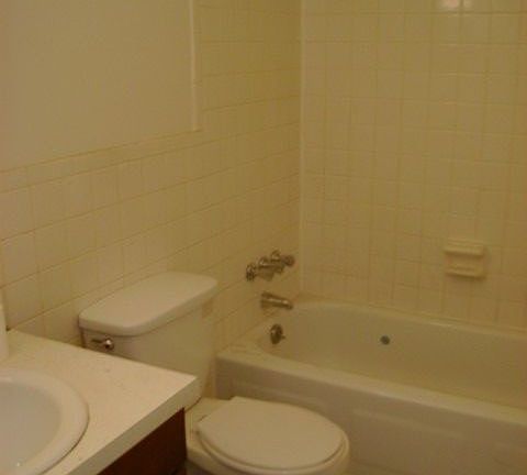 5th image of 439 Barberton Dr
