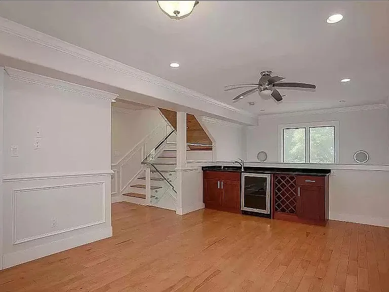 4417 Saint Davids St — Photo 13