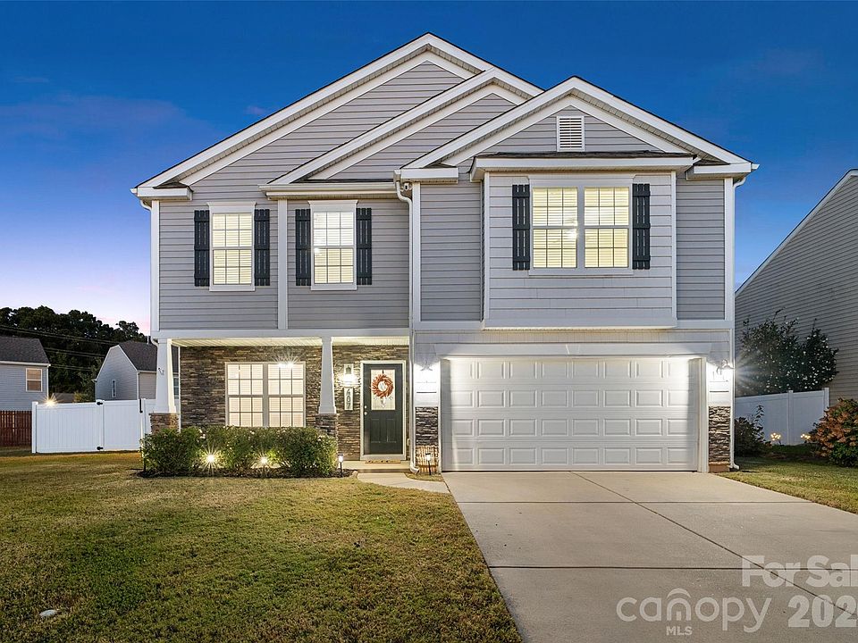 1st image of 407 Lind Point Ln