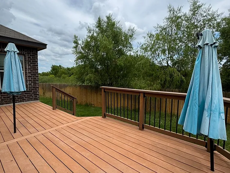3202 Blantyre — Photo 21