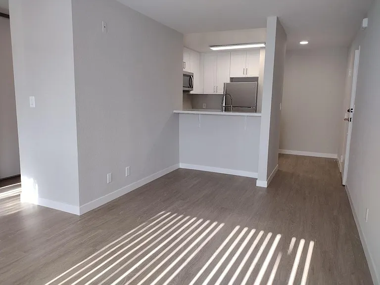 Mesa Palms Apartments — Photo 26