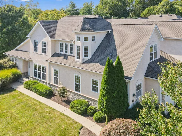 58 Old Barn Dr, West Chester, PA 19382