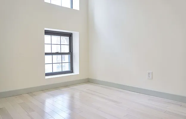 Rented by Smart City Real Estate LLC | media 34