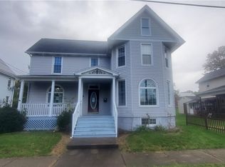 411 W 2nd Ave, Derry, PA 15627
