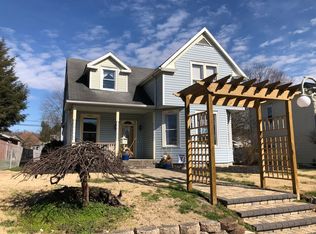 215 Wilson St, Ravenswood, WV 26164