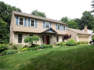 3282 Stanley Rd, Akron, OH 44333