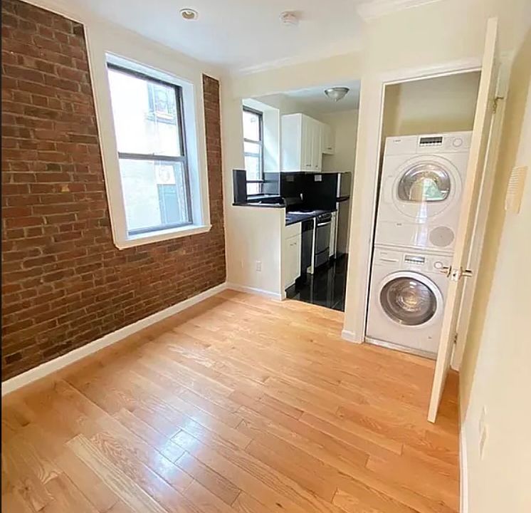 1st image of 237 Henry St APT 5B