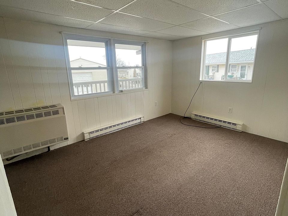 1st image of 71 Ten Broeck Ave APT 10