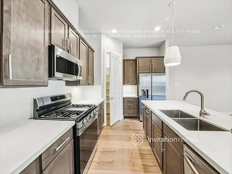 12410 Executive Square Ln — Photo 7