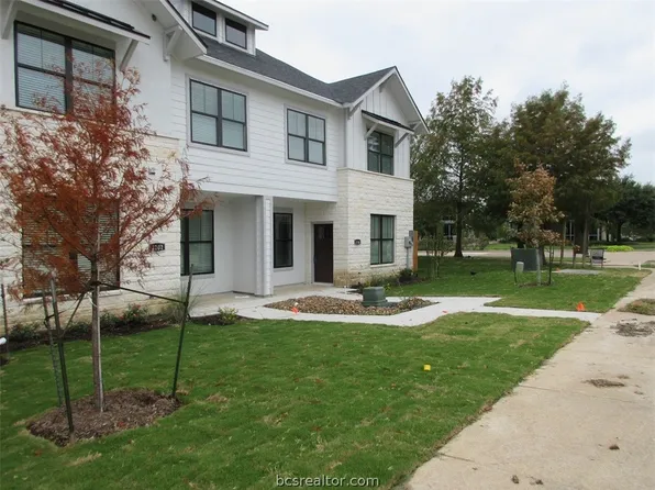 2102 Crescent Pointe Pkwy, College Station, TX