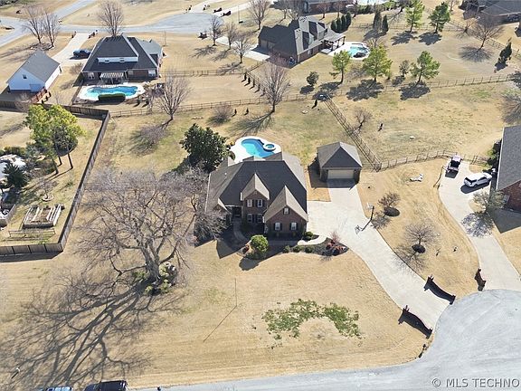 5th image of 7177 N 196th East Ave