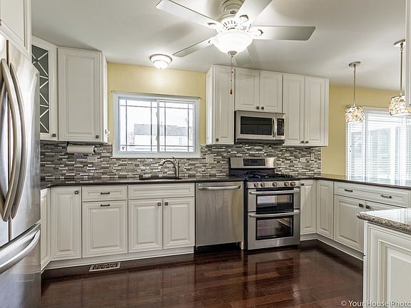 2nd image of 1333 Regent Dr