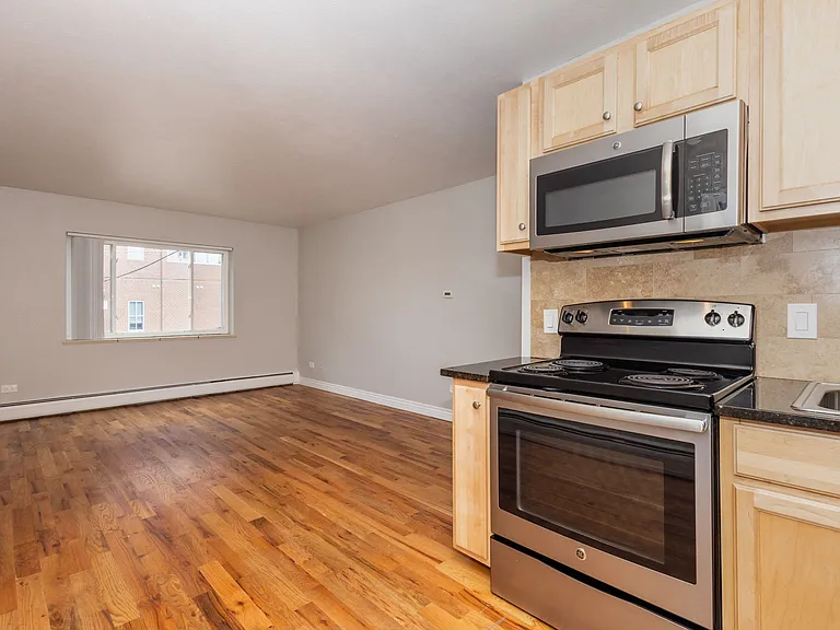 1536 Williams St — Photo 22