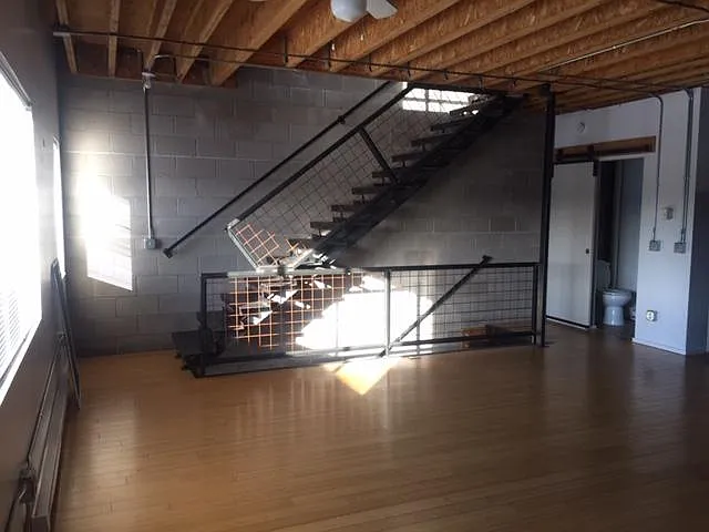 577 Turner Ln — Photo 12