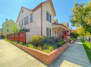 2042 Central St, Hercules, CA 94547