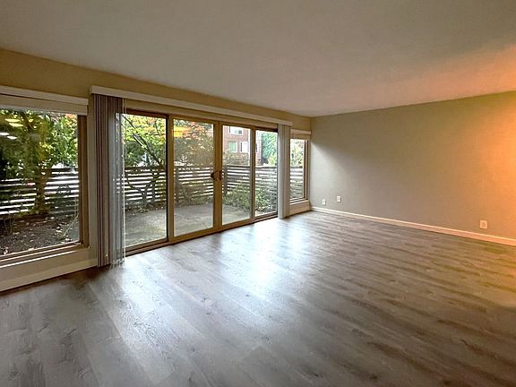 3rd image of 730 Harvard Ave E APT 102