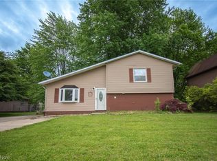 1714 Abbe Rd S, Elyria, OH 44035