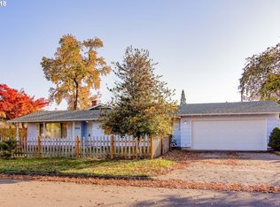 493 Woodlane Dr, Springfield, OR 97477