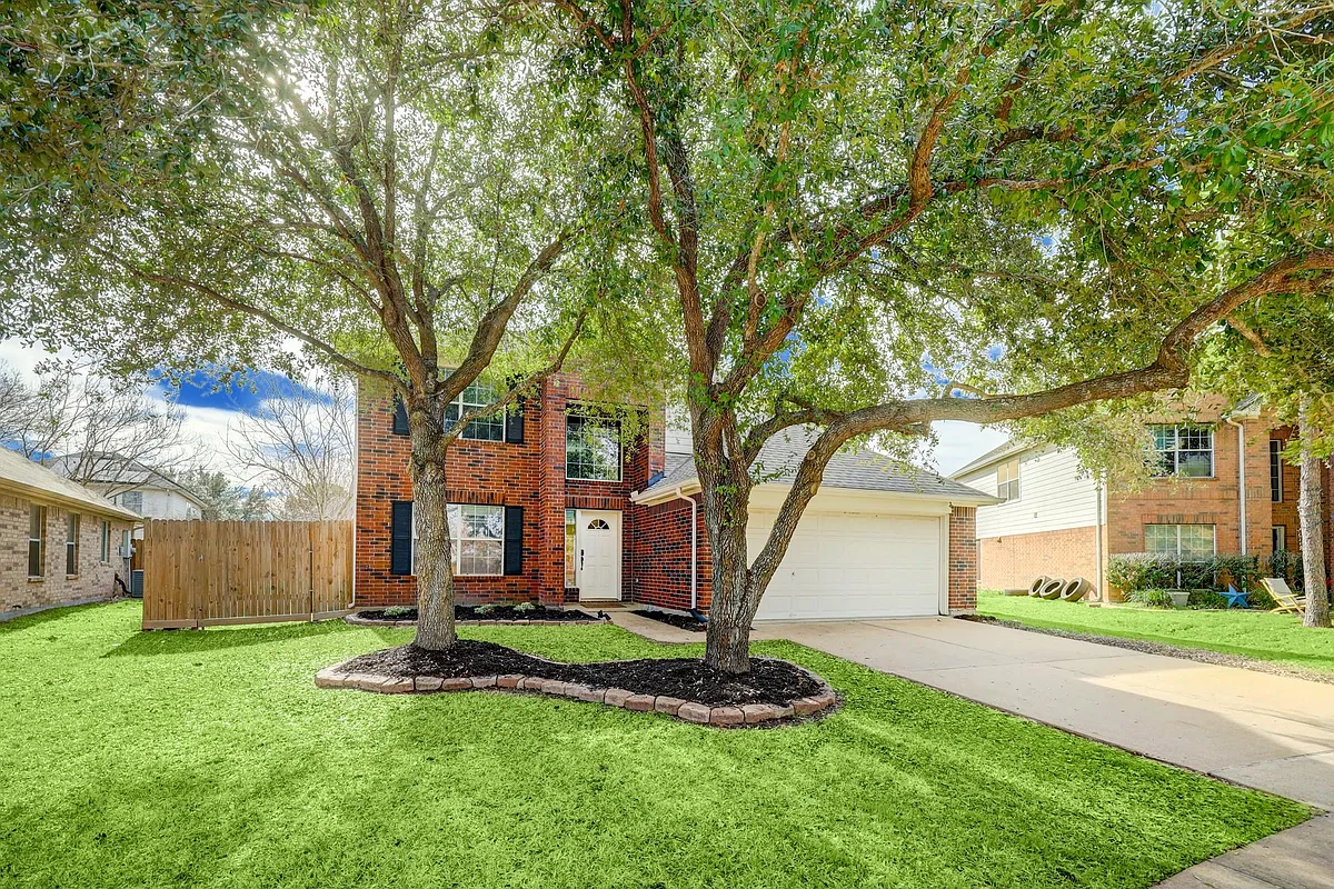 Building Photo - 24423 Pepperrell Place St