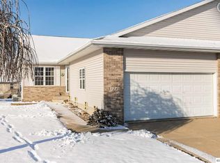 324 Highland Ct, Fairfax, IA 52228
